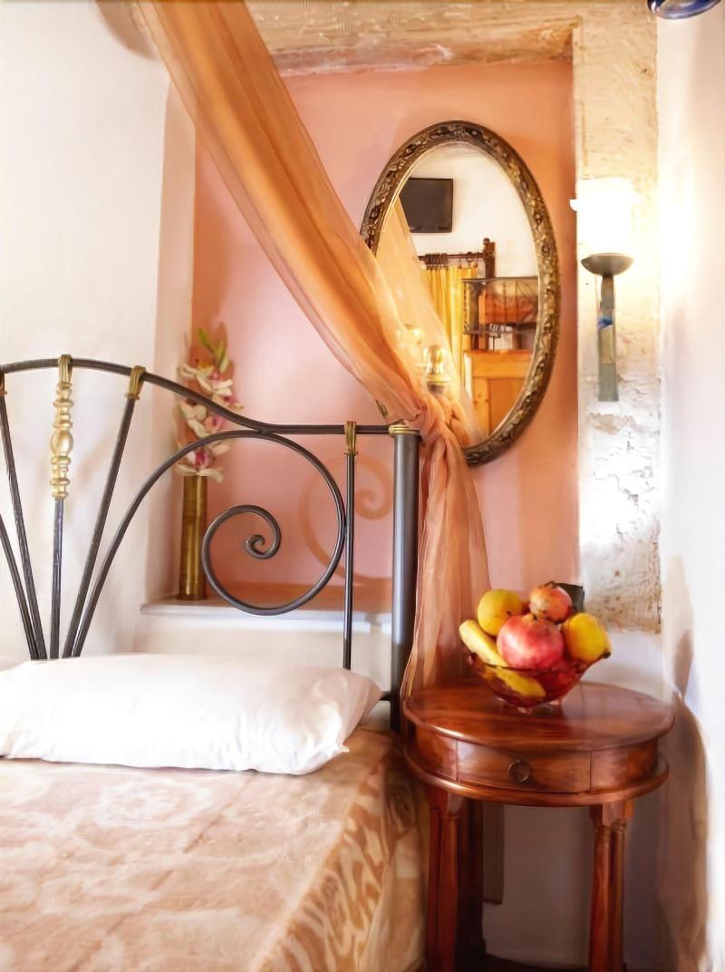 Archontiko Evgenia Studios & Suites Old Town Chania ハニア エクステリア 写真