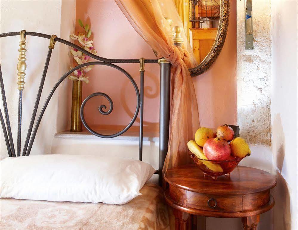 Archontiko Evgenia Studios & Suites Old Town Chania ハニア エクステリア 写真